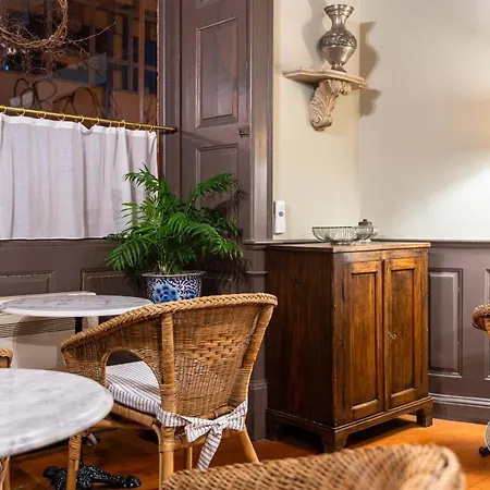 Guest house Casa Antiga 4*