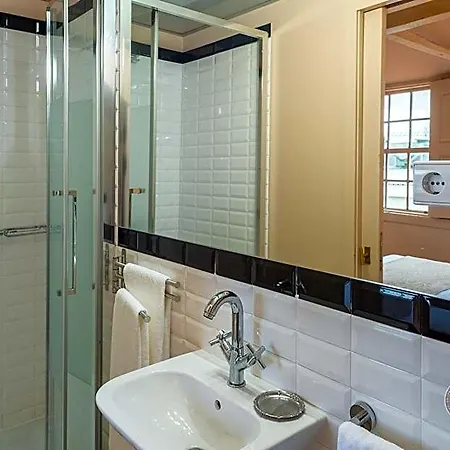 Guest house Casa Antiga 4*